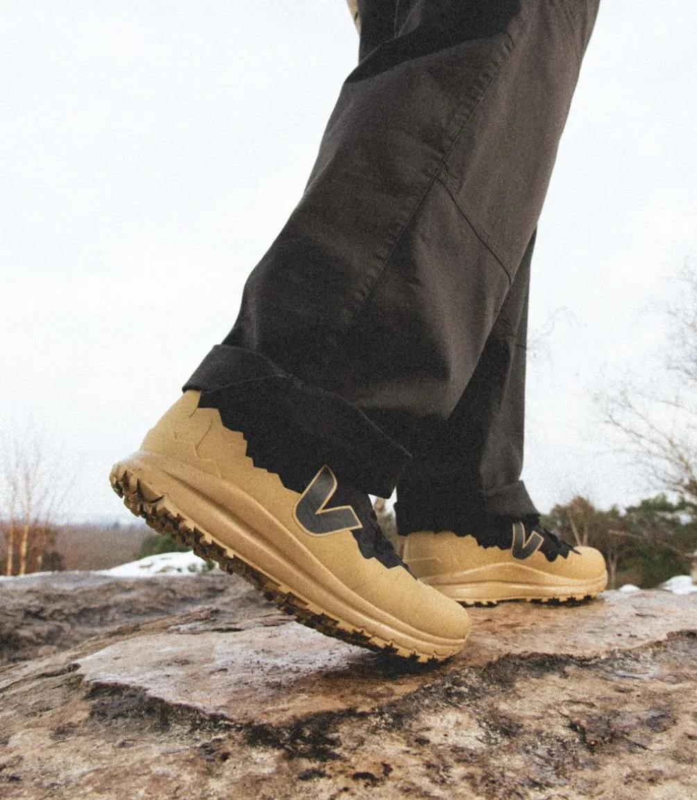 FITZ ROY TREK-SHELL BLACK GRAFITE DUNE<VEJA New