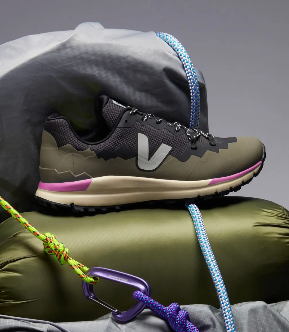 FITZ ROY TREK-SHELL BLACK OXFORD GREY KAKI<VEJA Clearance