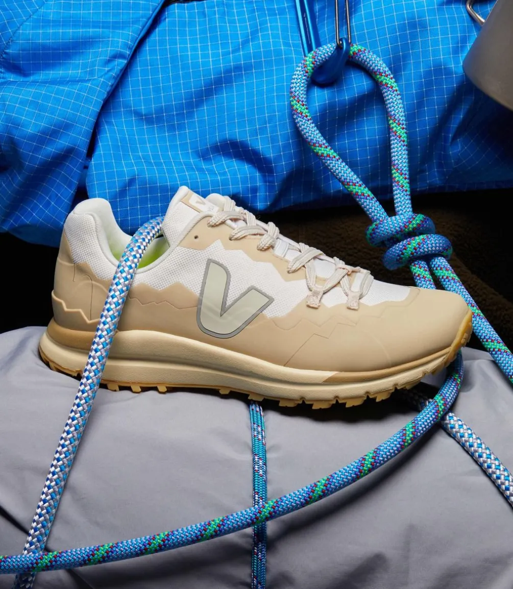 FITZ ROY TREK-SHELL GRAVEL PIERRE ALMOND<VEJA Fashion