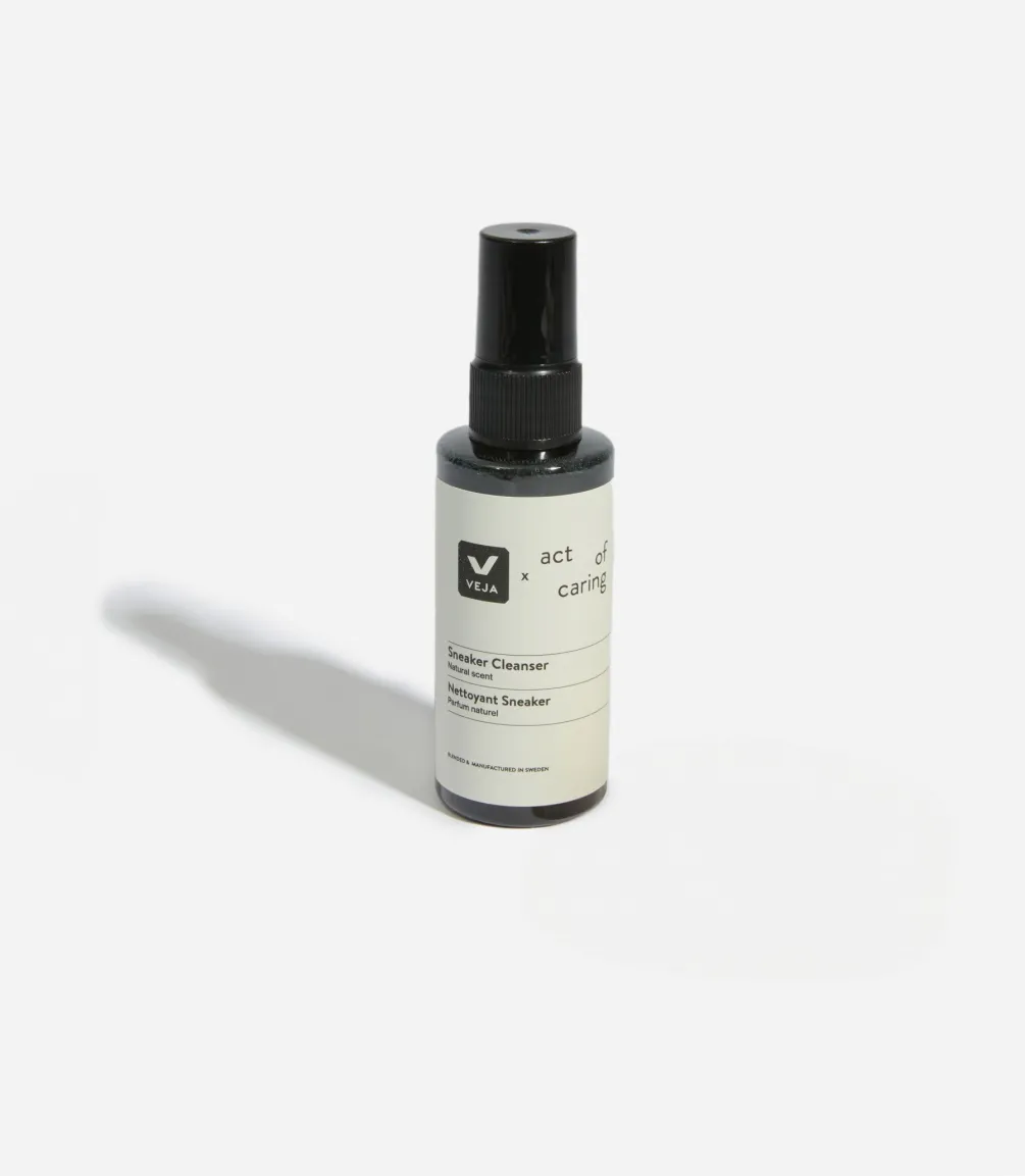 SNEAKER CLEANSER x ACT OF CARING<VEJA New