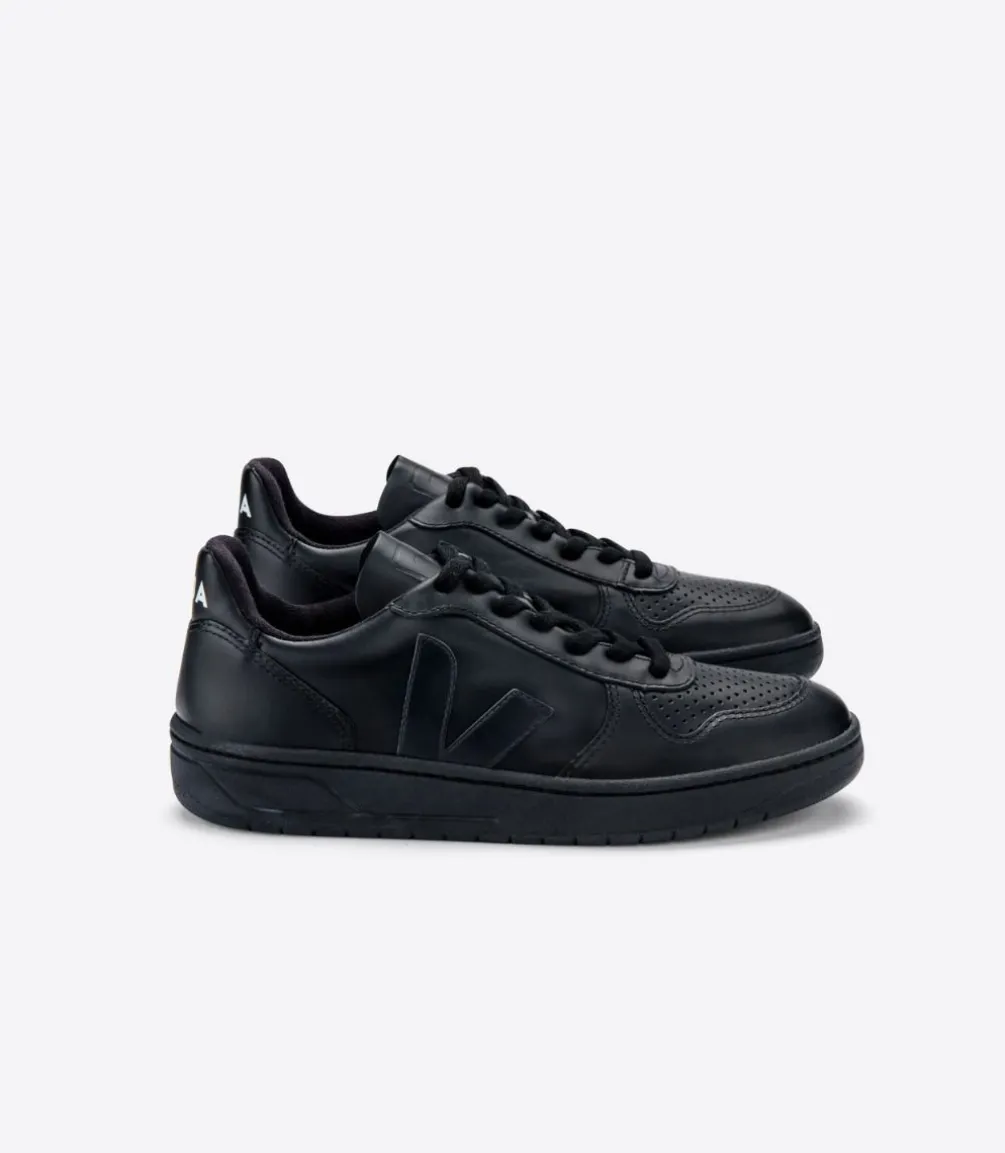 V-10 CWL BLACK BLACK SOLE<VEJA Outlet