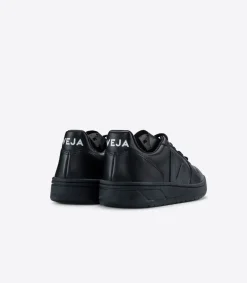 V-10 CWL BLACK BLACK SOLE<VEJA Outlet