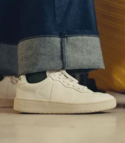 V-90 LEATHER WHITE<VEJA Best