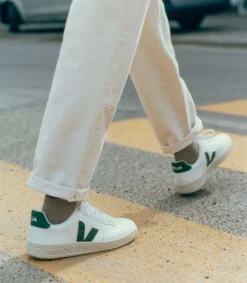 V-12 LEATHER WHITE CYPRUS<VEJA Fashion