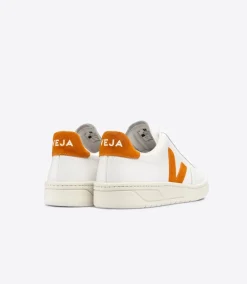 V-12 LEATHER WHITE PUMPKIN<VEJA Hot