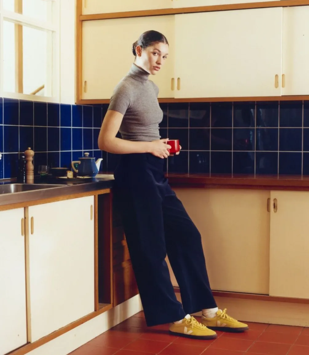 VOLLEY SUEDE LIQUOR PIERRE EAGLE<VEJA Discount